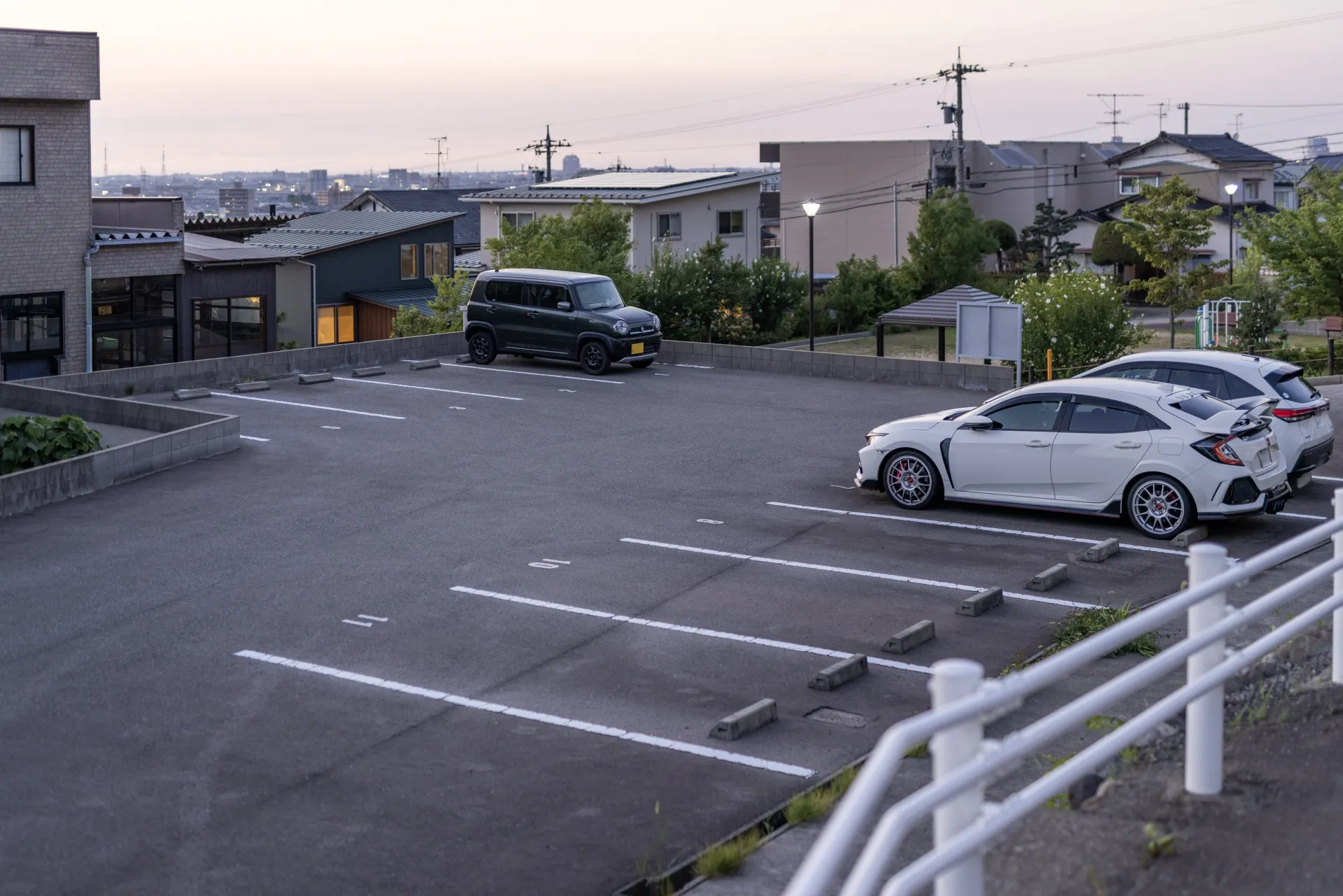 提携駐車場あり